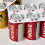 anillas de plástico en las latas de cerveza